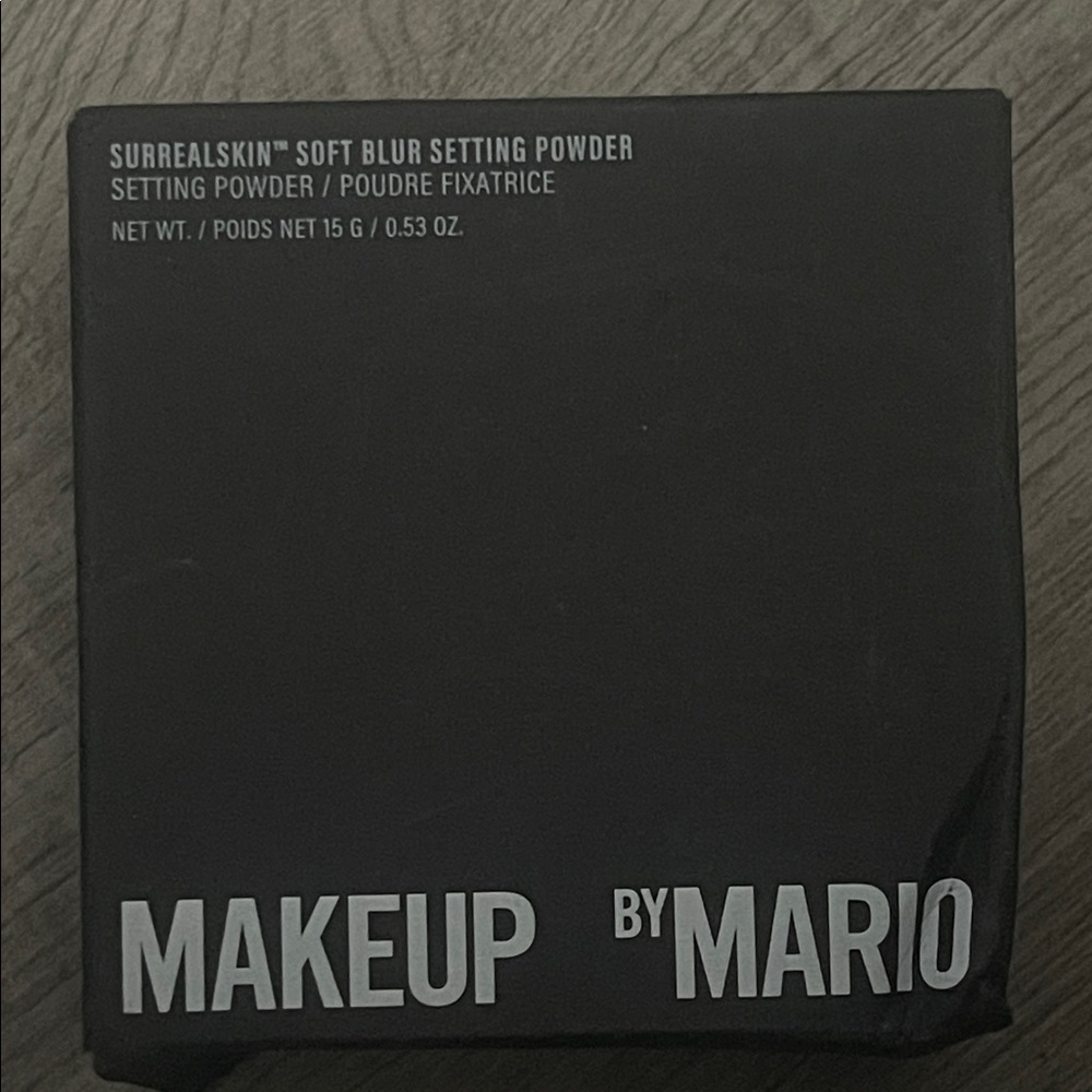 Makeup By Mario SurrealSkin Soft Blur Setting Powder - Classic Black